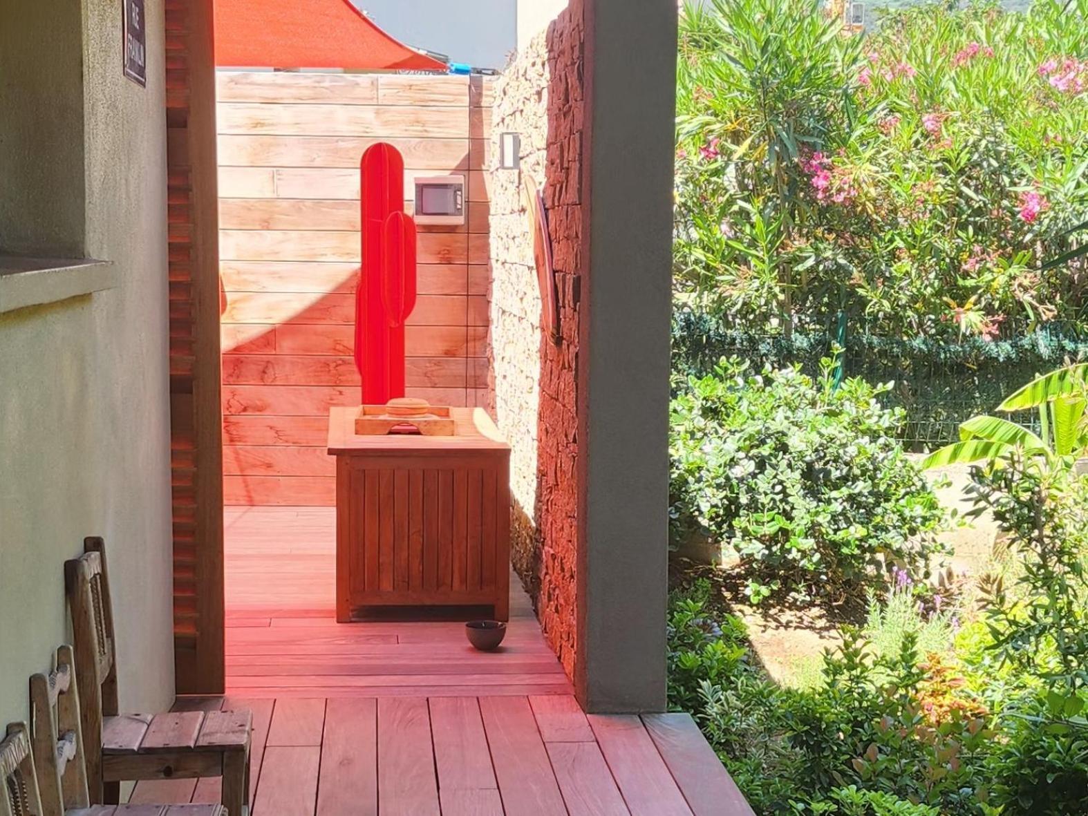 Chambre D'Hotes Casa Lucia Furiani Exterior photo